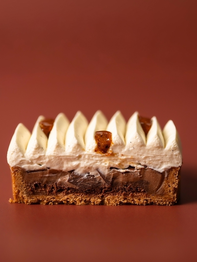 Vanilla Chocolate Tonka Tart Individual | La Patisserie Cyril Lignac