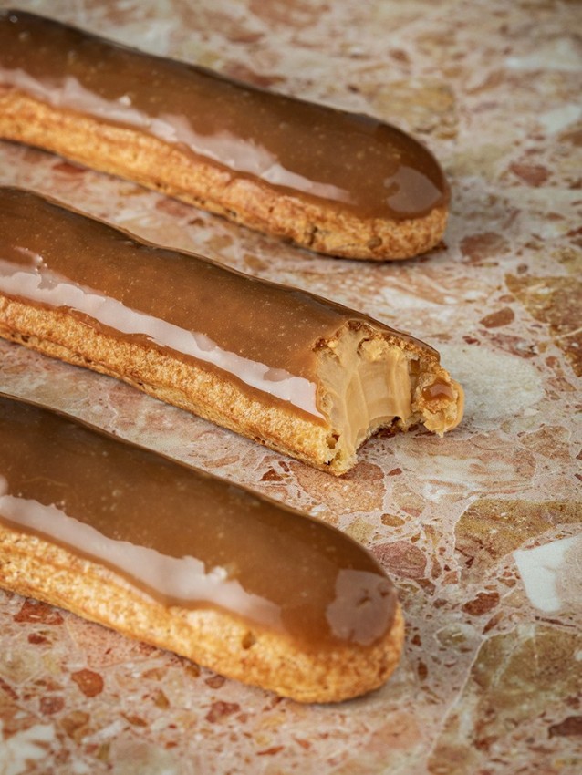 Eclair Caramel La Pâtisserie Cyril Lignac