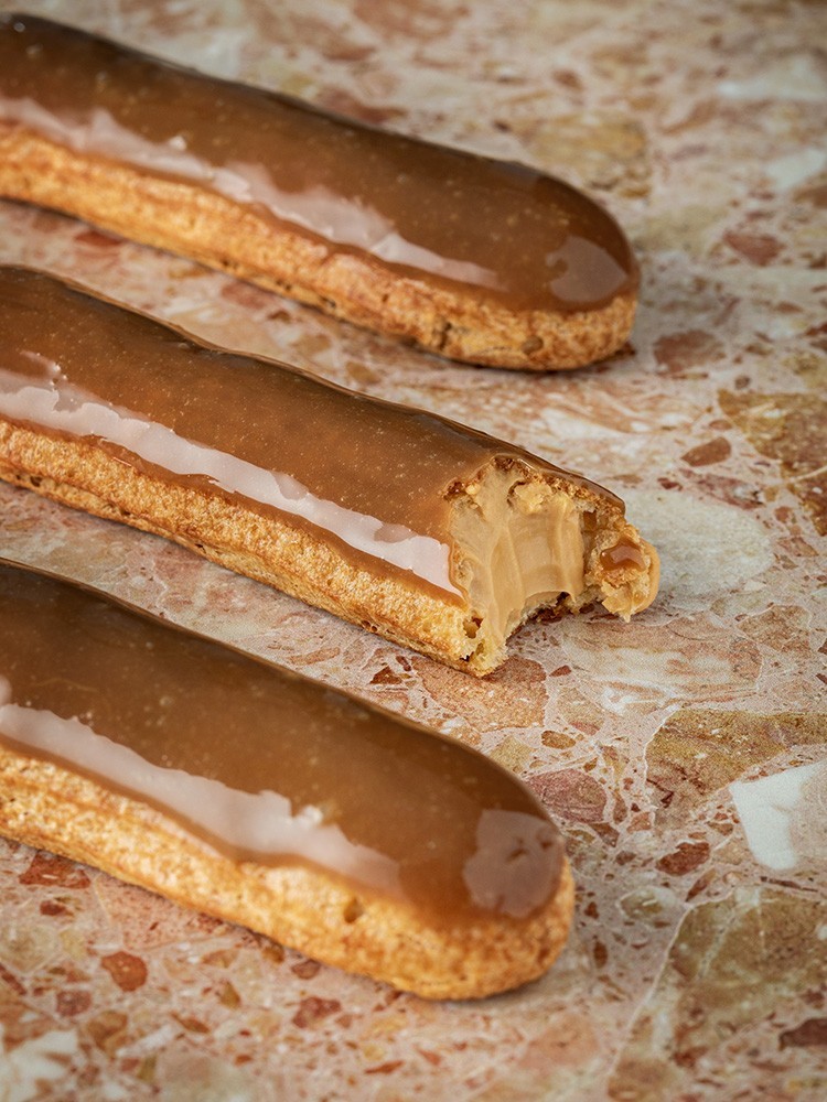 Eclair Caramel La Pâtisserie Cyril Lignac