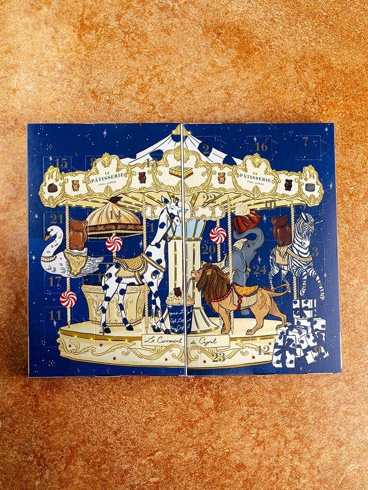 Praline Chocolate Fondant | La Patisserie Cyril Lignac